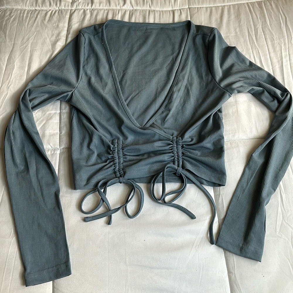 size xs drawstring crop top